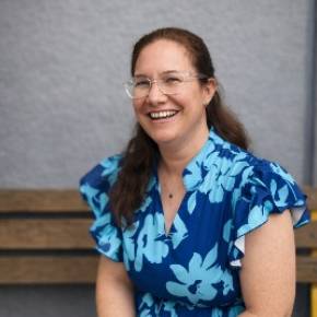 Ms Hannelie van der Berg